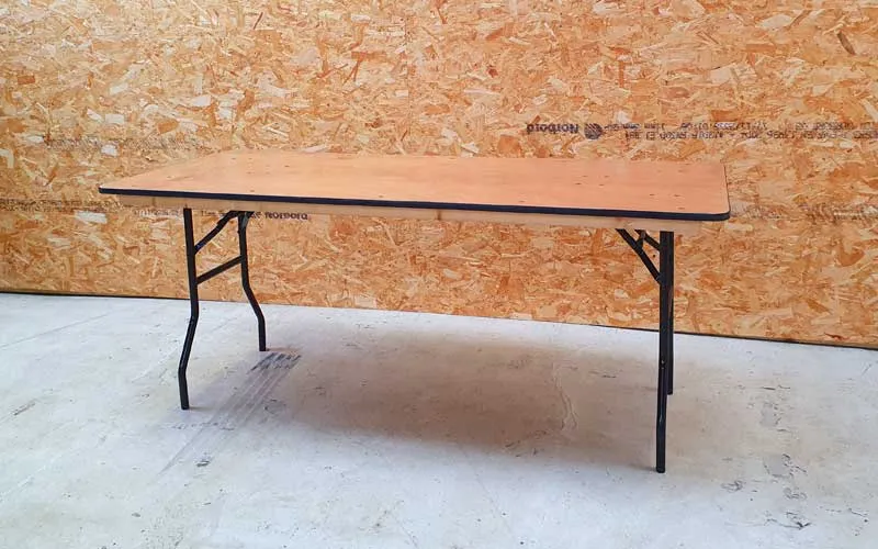 Standard 6 foot trestle table with folding metal legs